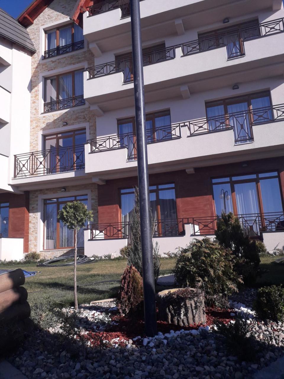 Apartman Lux Premier 09 Κοπαόνικ Εξωτερικό φωτογραφία